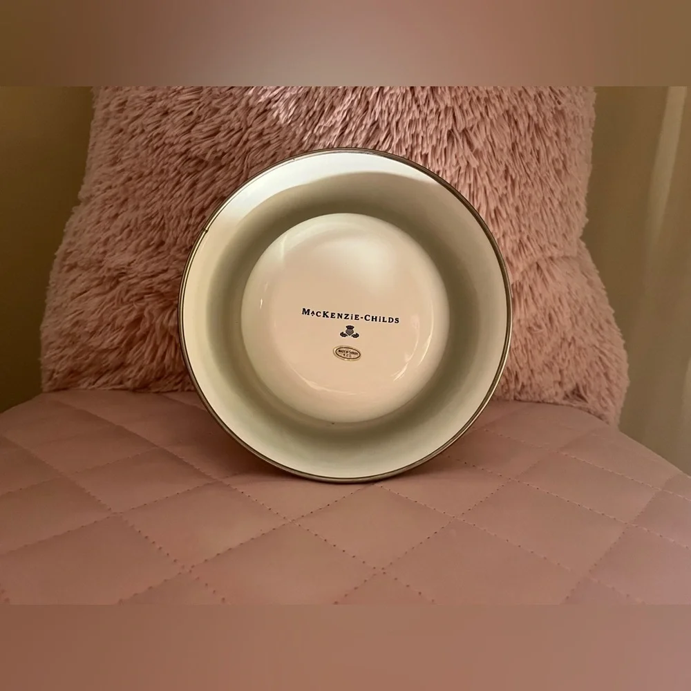 Mackenzie-Child’s Retired Buttercup Medium/Large Pet Bowl💖